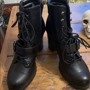 Women’s boots